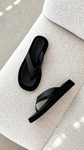 Yamira Thong - Black