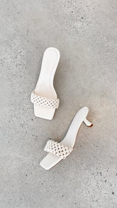 Michelle Heel - Bone