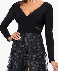 XSCAPE Women's Long Sleeve V-Neck Dress