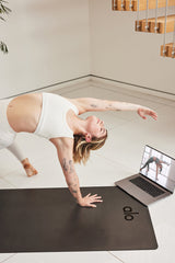 6 Month Alo Moves Membership & Mat Bundle
