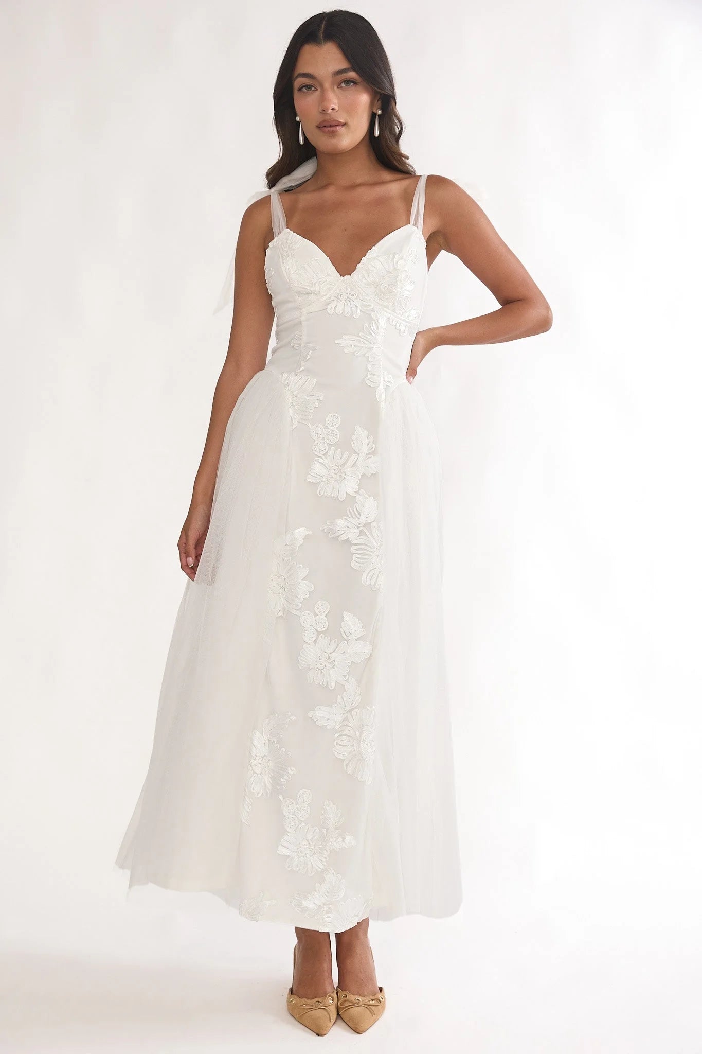 Serifine Floral Embellished Bow Maxi Dress White